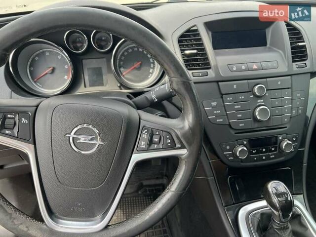 Білий Опель Інсігнія, об'ємом двигуна 2 л та пробігом 310 тис. км за 6500 $, фото 18 на Automoto.ua