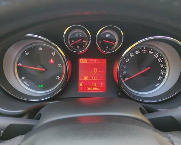 Белый Опель Инсигния, объемом двигателя 1.96 л и пробегом 302 тыс. км за 9500 $, фото 15 на Automoto.ua