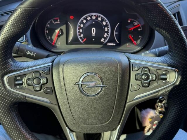 Білий Опель Інсігнія, об'ємом двигуна 2 л та пробігом 270 тис. км за 9000 $, фото 13 на Automoto.ua