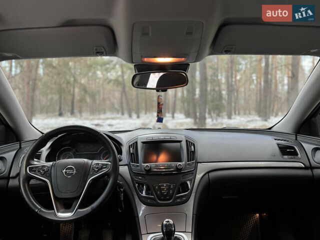 Белый Опель Инсигния, объемом двигателя 2 л и пробегом 317 тыс. км за 8700 $, фото 9 на Automoto.ua