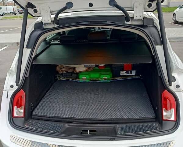 Белый Опель Инсигния, объемом двигателя 1.96 л и пробегом 265 тыс. км за 10300 $, фото 38 на Automoto.ua