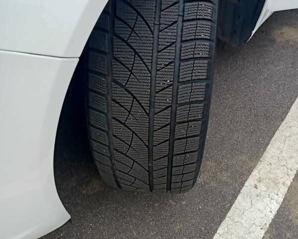 Белый Опель Инсигния, объемом двигателя 1.96 л и пробегом 265 тыс. км за 10300 $, фото 27 на Automoto.ua