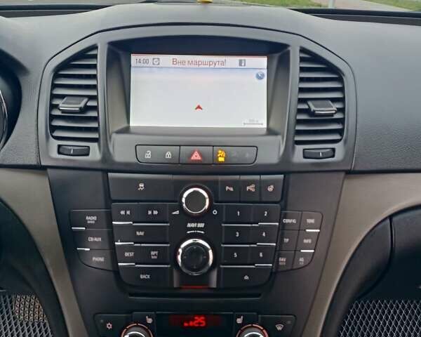 Белый Опель Инсигния, объемом двигателя 1.96 л и пробегом 265 тыс. км за 10300 $, фото 11 на Automoto.ua