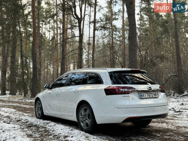 Білий Опель Інсігнія, об'ємом двигуна 2 л та пробігом 297 тис. км за 9400 $, фото 4 на Automoto.ua