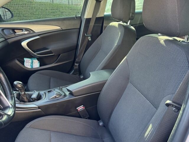 Білий Опель Інсігнія, об'ємом двигуна 2 л та пробігом 2 тис. км за 8300 $, фото 5 на Automoto.ua