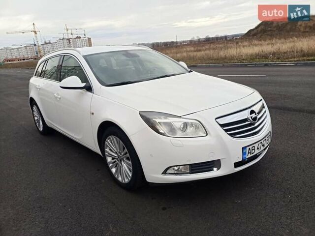Белый Опель Инсигния, объемом двигателя 1.96 л и пробегом 265 тыс. км за 10300 $, фото 8 на Automoto.ua