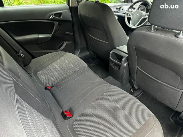 Белый Опель Инсигния, объемом двигателя 2 л и пробегом 211 тыс. км за 8590 $, фото 19 на Automoto.ua