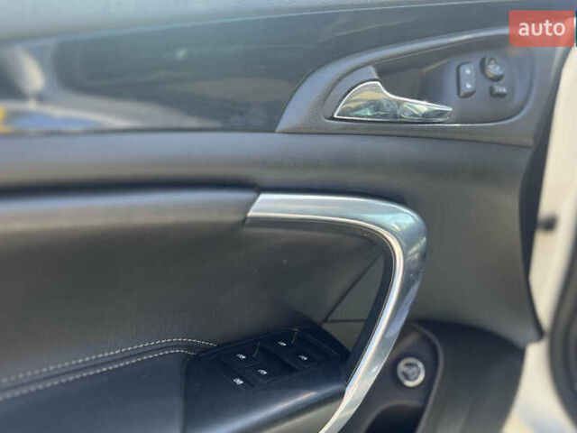 Білий Опель Інсігнія, об'ємом двигуна 2 л та пробігом 334 тис. км за 9150 $, фото 9 на Automoto.ua