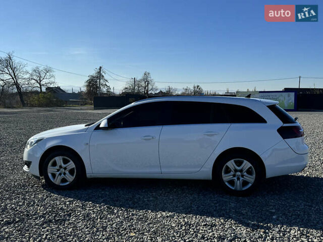 Білий Опель Інсігнія, об'ємом двигуна 1.96 л та пробігом 278 тис. км за 10000 $, фото 19 на Automoto.ua