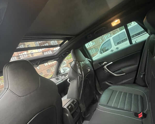 Белый Опель Инсигния, объемом двигателя 2.01 л и пробегом 201 тыс. км за 13500 $, фото 40 на Automoto.ua