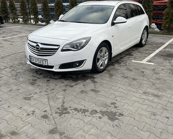 Белый Опель Инсигния, объемом двигателя 2 л и пробегом 280 тыс. км за 9500 $, фото 12 на Automoto.ua