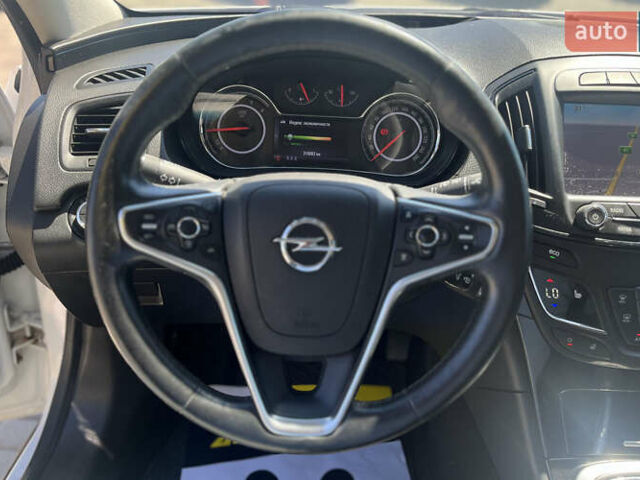 Білий Опель Інсігнія, об'ємом двигуна 2 л та пробігом 334 тис. км за 9150 $, фото 12 на Automoto.ua