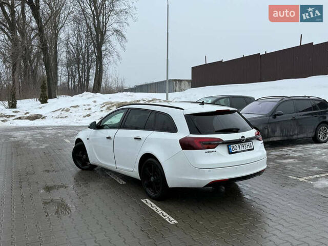 Белый Опель Инсигния, объемом двигателя 1.96 л и пробегом 320 тыс. км за 9300 $, фото 5 на Automoto.ua