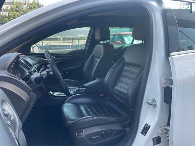 Белый Опель Инсигния, объемом двигателя 2 л и пробегом 297 тыс. км за 10700 $, фото 14 на Automoto.ua