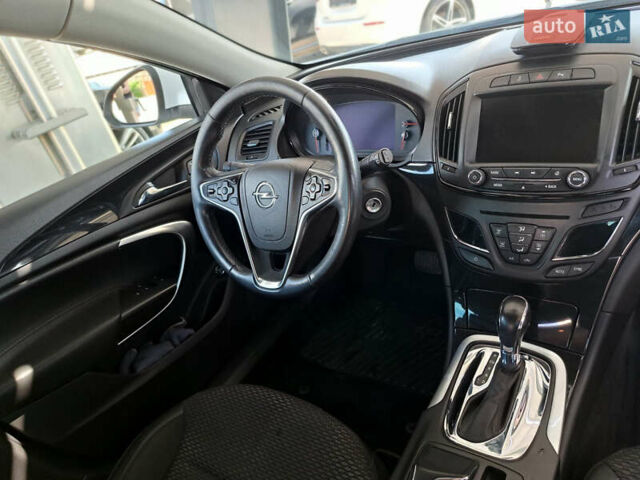 Белый Опель Инсигния, объемом двигателя 1.96 л и пробегом 204 тыс. км за 9700 $, фото 16 на Automoto.ua