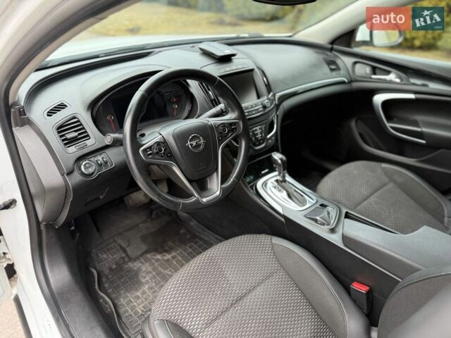 Білий Опель Інсігнія, об'ємом двигуна 1.96 л та пробігом 204 тис. км за 9500 $, фото 9 на Automoto.ua