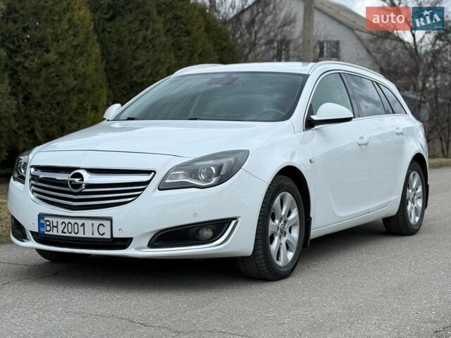 Білий Опель Інсігнія, об'ємом двигуна 1.96 л та пробігом 204 тис. км за 9500 $, фото 1 на Automoto.ua
