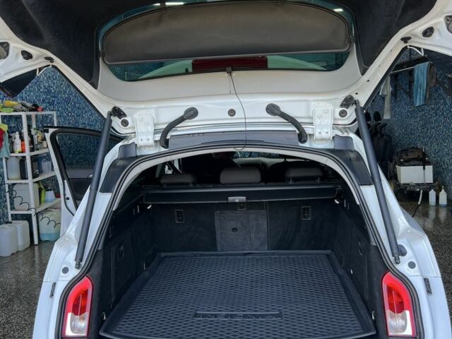 Белый Опель Инсигния, объемом двигателя 2 л и пробегом 278 тыс. км за 8400 $, фото 6 на Automoto.ua