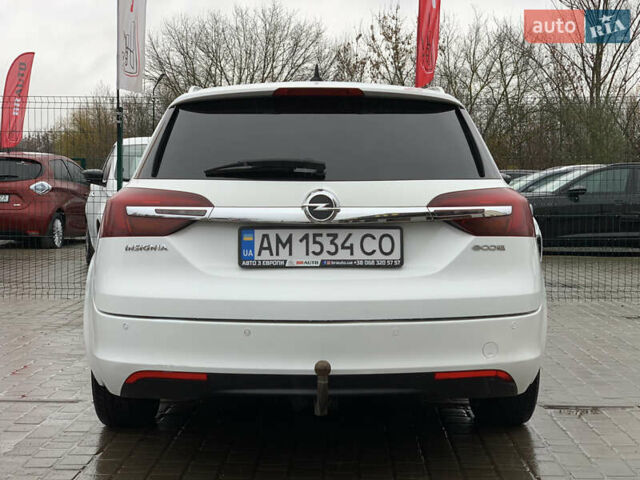 Белый Опель Инсигния, объемом двигателя 2 л и пробегом 179 тыс. км за 9399 $, фото 15 на Automoto.ua