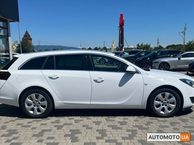 Белый Опель Инсигния, объемом двигателя 2 л и пробегом 321 тыс. км за 9999 $, фото 6 на Automoto.ua