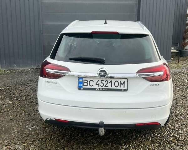 Білий Опель Інсігнія, об'ємом двигуна 2 л та пробігом 191 тис. км за 8200 $, фото 14 на Automoto.ua