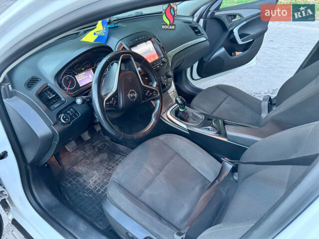 Белый Опель Инсигния, объемом двигателя 2 л и пробегом 281 тыс. км за 7000 $, фото 18 на Automoto.ua