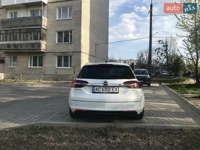 Белый Опель Инсигния, объемом двигателя 1.96 л и пробегом 214 тыс. км за 9850 $, фото 2 на Automoto.ua