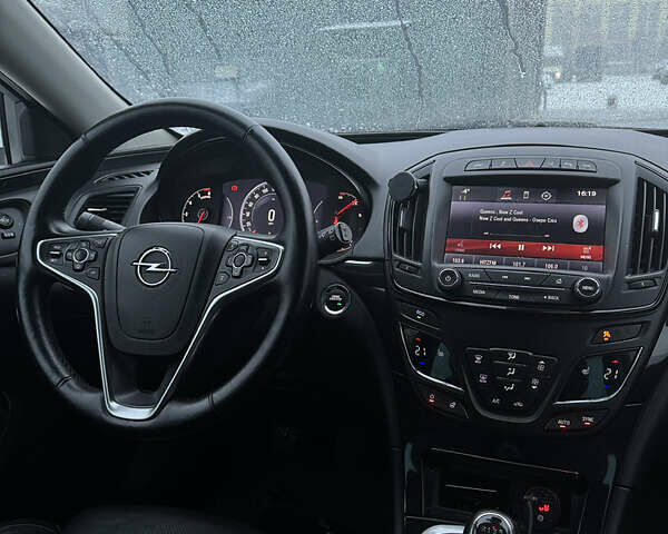 Белый Опель Инсигния, объемом двигателя 1.96 л и пробегом 192 тыс. км за 8999 $, фото 15 на Automoto.ua