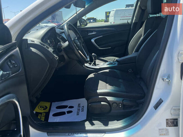 Білий Опель Інсігнія, об'ємом двигуна 2 л та пробігом 334 тис. км за 9150 $, фото 10 на Automoto.ua