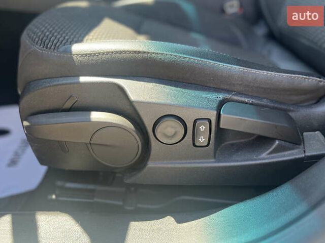 Білий Опель Інсігнія, об'ємом двигуна 2 л та пробігом 334 тис. км за 9150 $, фото 13 на Automoto.ua