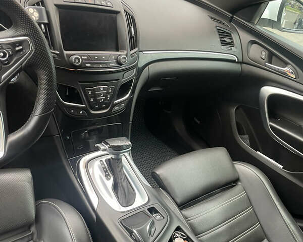 Белый Опель Инсигния, объемом двигателя 2.01 л и пробегом 201 тыс. км за 13500 $, фото 11 на Automoto.ua