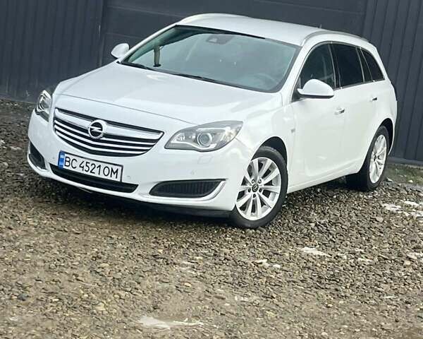 Білий Опель Інсігнія, об'ємом двигуна 2 л та пробігом 191 тис. км за 8200 $, фото 5 на Automoto.ua