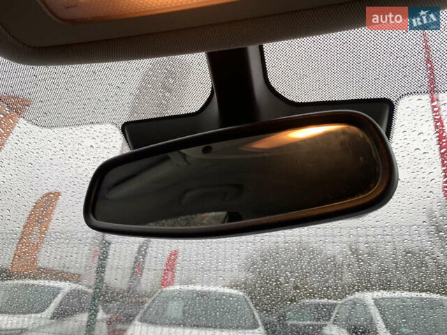 Белый Опель Инсигния, объемом двигателя 2 л и пробегом 179 тыс. км за 9399 $, фото 39 на Automoto.ua