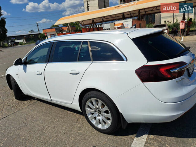 Белый Опель Инсигния, объемом двигателя 1.96 л и пробегом 204 тыс. км за 9700 $, фото 7 на Automoto.ua