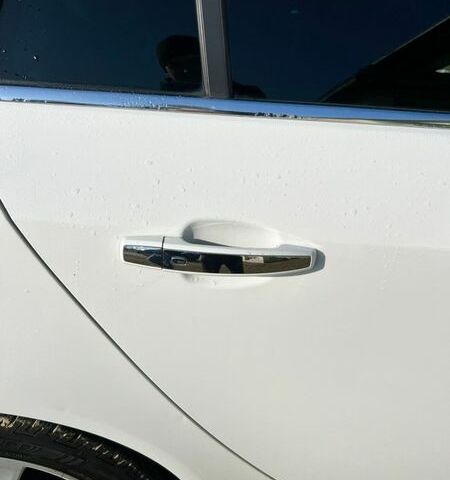 Білий Опель Інсігнія, об'ємом двигуна 1.96 л та пробігом 280 тис. км за 13500 $, фото 28 на Automoto.ua