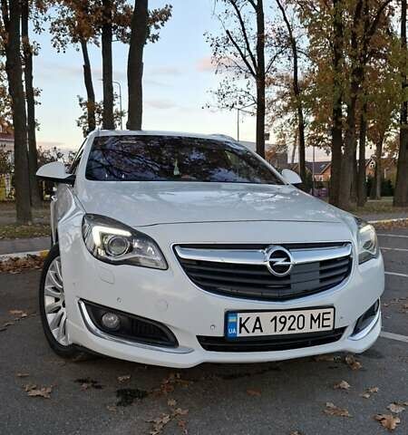 Белый Опель Инсигния, объемом двигателя 1.96 л и пробегом 246 тыс. км за 12800 $, фото 8 на Automoto.ua