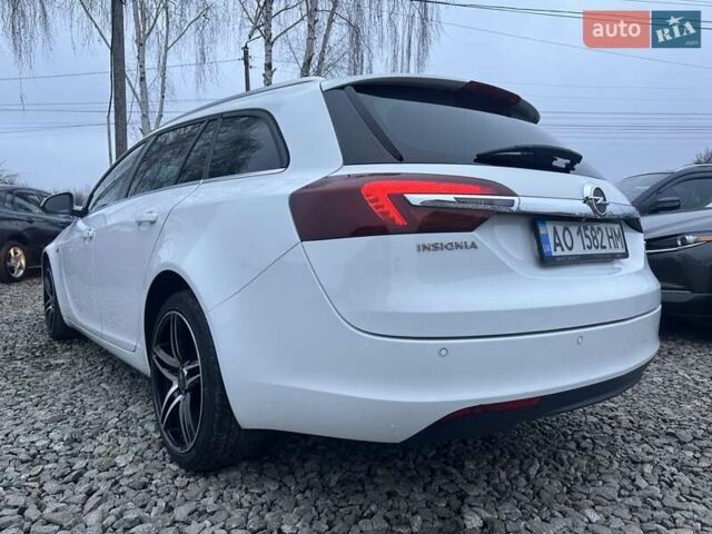 Белый Опель Инсигния, объемом двигателя 2 л и пробегом 288 тыс. км за 8800 $, фото 12 на Automoto.ua