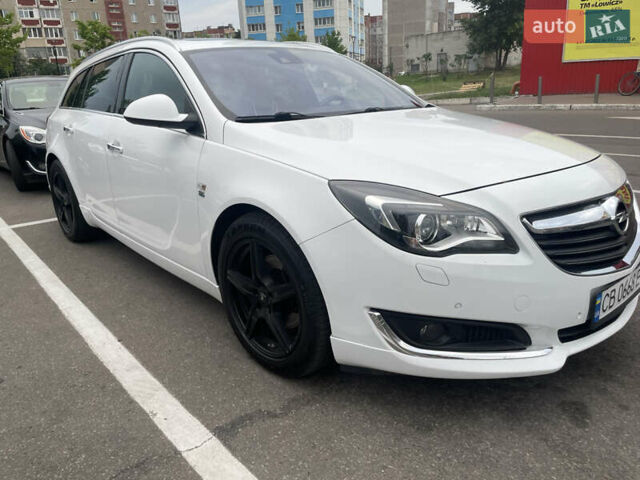 Білий Опель Інсігнія, об'ємом двигуна 2 л та пробігом 200 тис. км за 12500 $, фото 37 на Automoto.ua