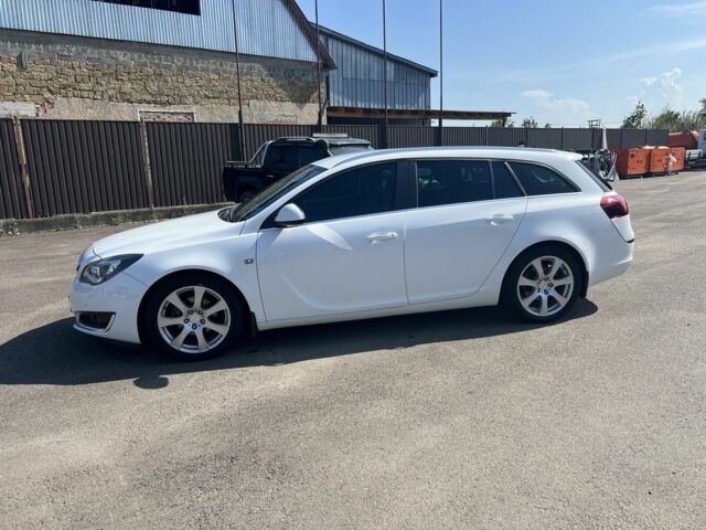 Белый Опель Инсигния, объемом двигателя 2 л и пробегом 278 тыс. км за 8400 $, фото 9 на Automoto.ua