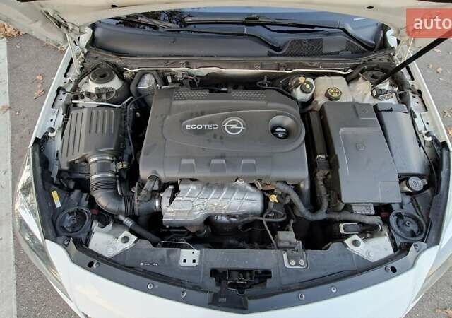 Белый Опель Инсигния, объемом двигателя 1.96 л и пробегом 246 тыс. км за 12800 $, фото 33 на Automoto.ua