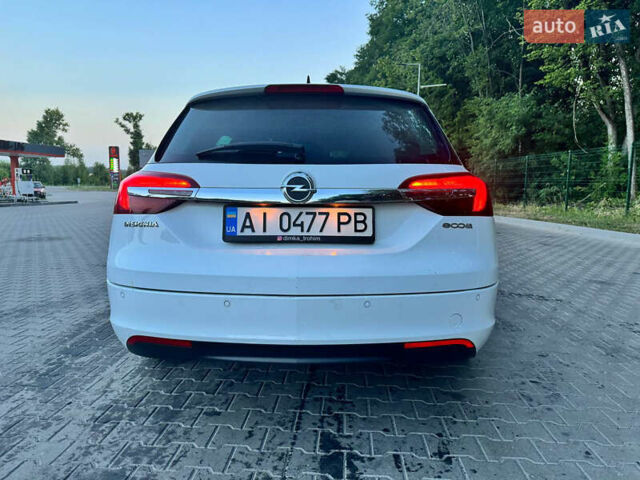 Белый Опель Инсигния, объемом двигателя 2 л и пробегом 281 тыс. км за 10000 $, фото 5 на Automoto.ua