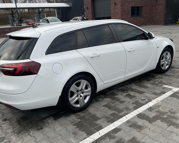 Белый Опель Инсигния, объемом двигателя 2 л и пробегом 280 тыс. км за 9500 $, фото 10 на Automoto.ua