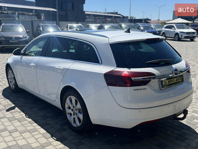 Білий Опель Інсігнія, об'ємом двигуна 2 л та пробігом 334 тис. км за 9150 $, фото 4 на Automoto.ua