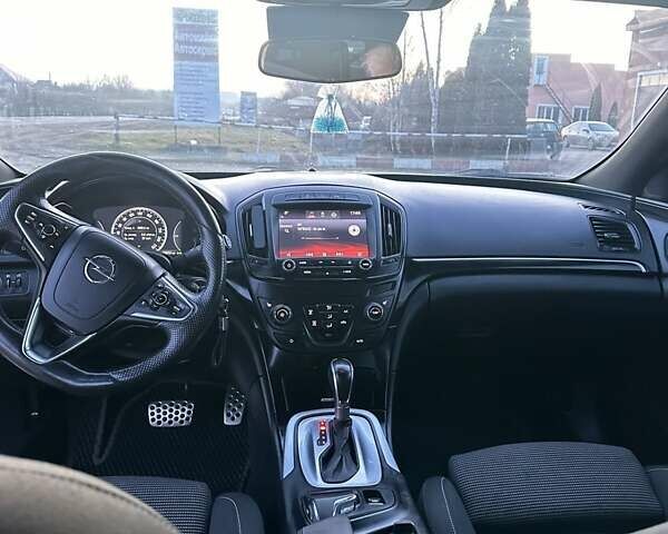 Білий Опель Інсігнія, об'ємом двигуна 1.96 л та пробігом 205 тис. км за 11500 $, фото 4 на Automoto.ua