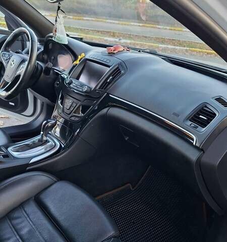 Белый Опель Инсигния, объемом двигателя 1.96 л и пробегом 246 тыс. км за 12800 $, фото 16 на Automoto.ua