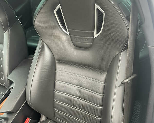 Білий Опель Інсігнія, об'ємом двигуна 2 л та пробігом 200 тис. км за 12500 $, фото 28 на Automoto.ua