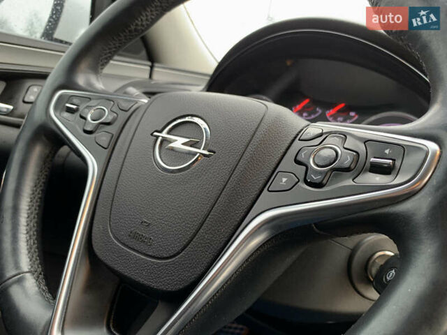 Белый Опель Инсигния, объемом двигателя 2 л и пробегом 179 тыс. км за 9399 $, фото 38 на Automoto.ua