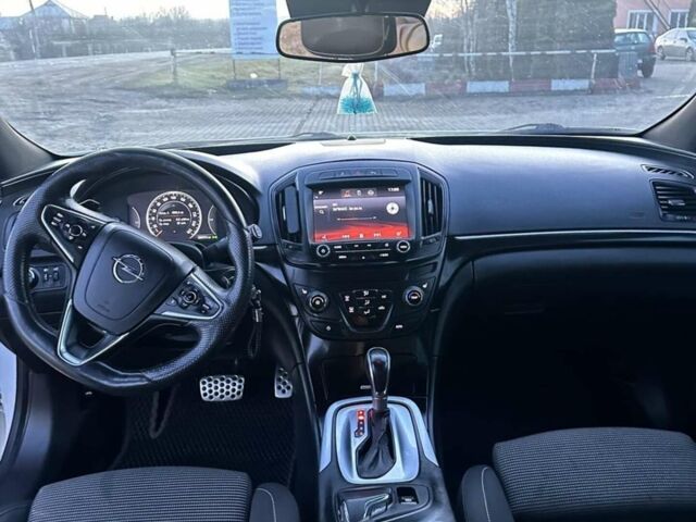 Білий Опель Інсігнія, об'ємом двигуна 1.96 л та пробігом 205 тис. км за 11500 $, фото 9 на Automoto.ua