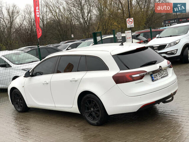 Белый Опель Инсигния, объемом двигателя 2 л и пробегом 179 тыс. км за 9399 $, фото 18 на Automoto.ua