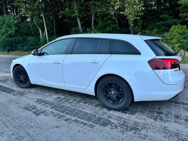 Білий Опель Інсігнія, об'ємом двигуна 2 л та пробігом 308 тис. км за 8500 $, фото 1 на Automoto.ua